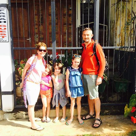 Farah Guest Inn Haputale Bagian luar foto
