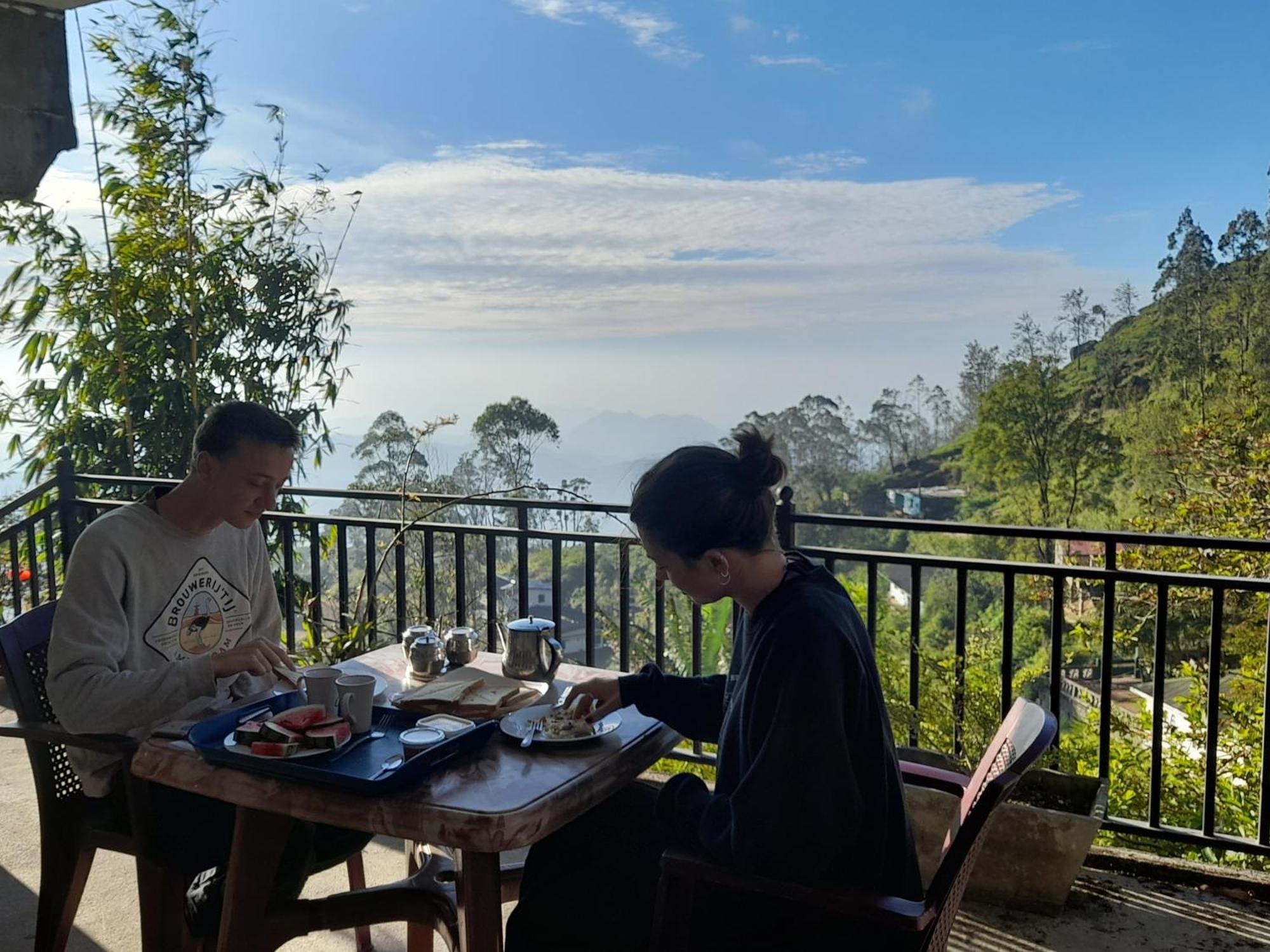 Farah Guest Inn Haputale Ruang foto
