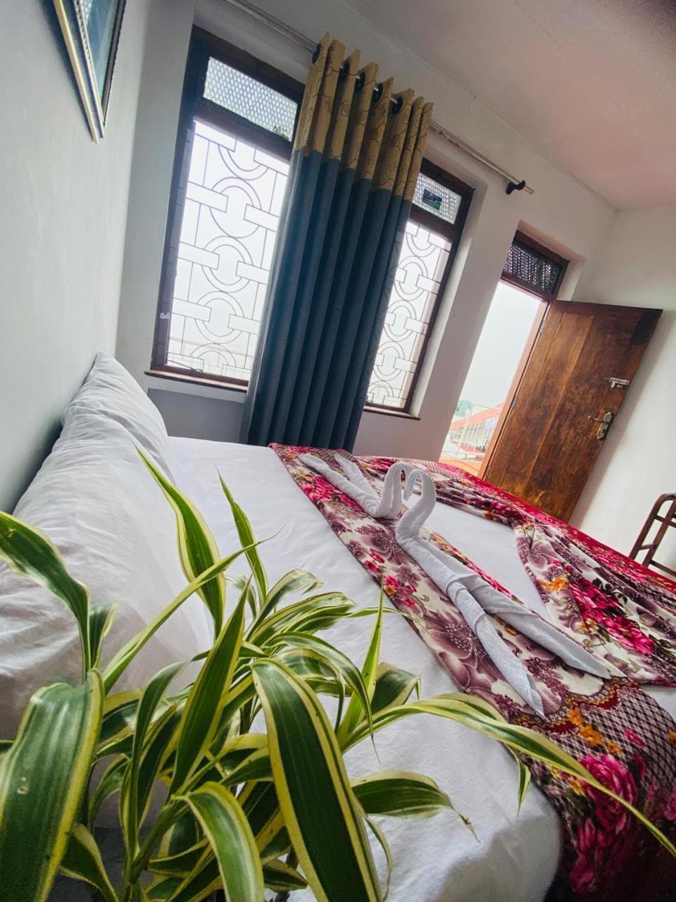 Farah Guest Inn Haputale Bagian luar foto