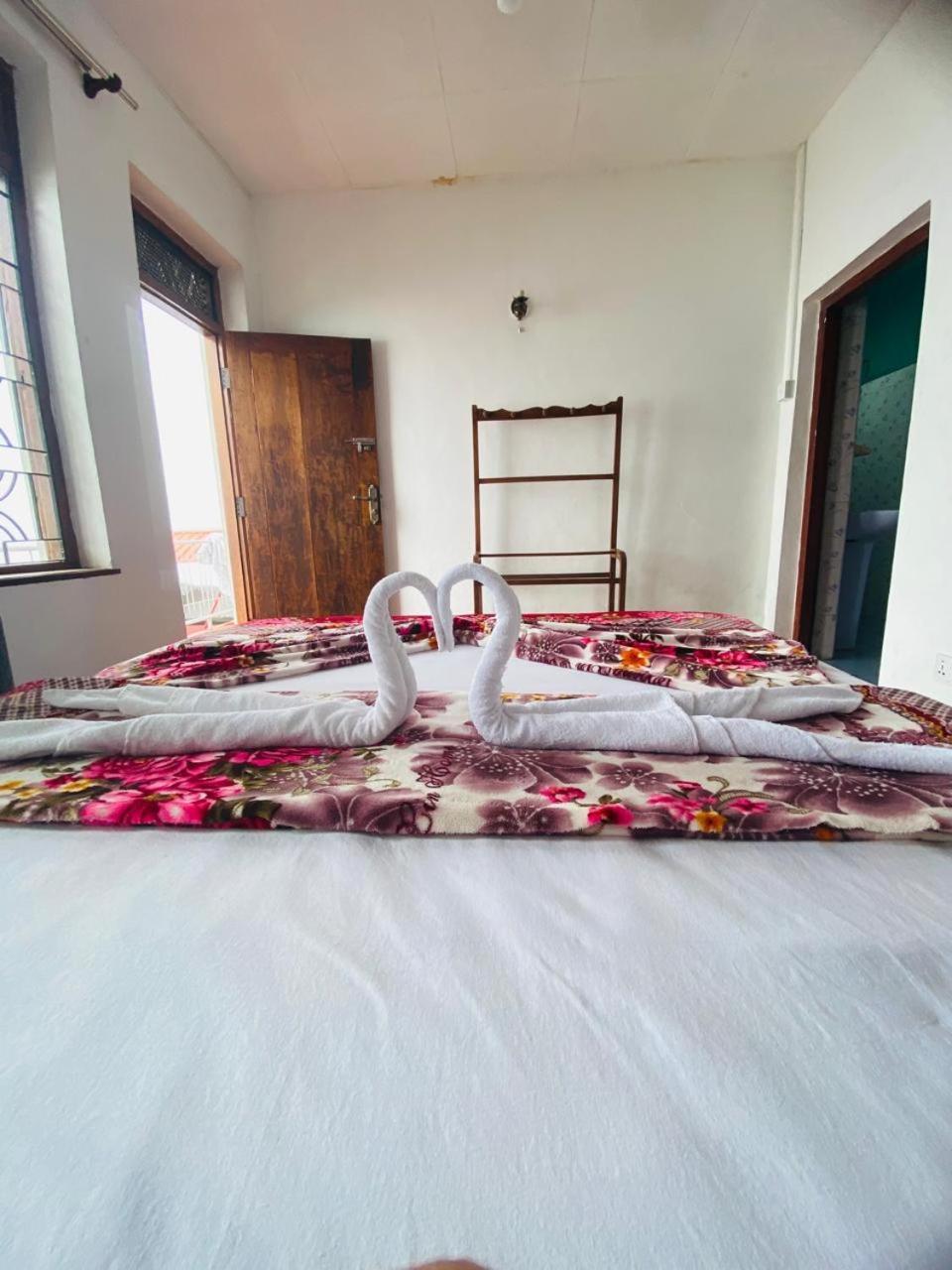 Farah Guest Inn Haputale Bagian luar foto