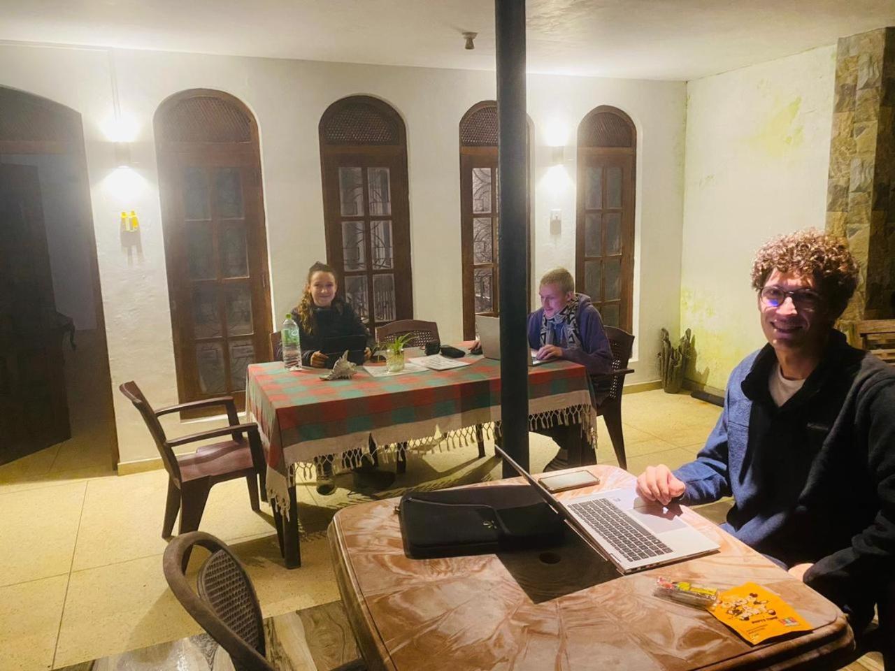 Farah Guest Inn Haputale Bagian luar foto